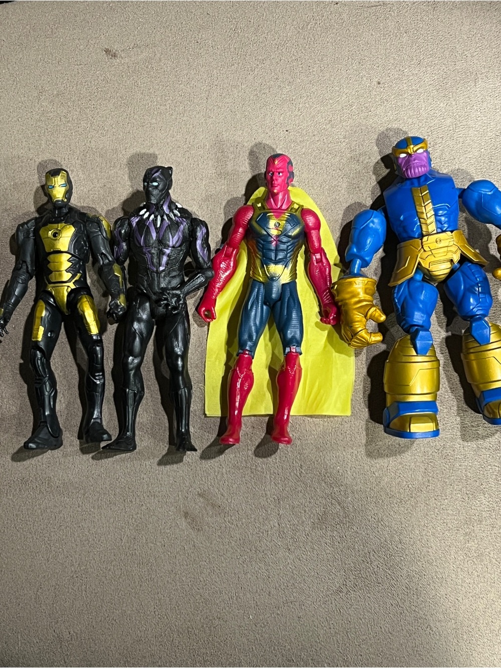 Marvel lot of 4 figure Black Panther & Vision & Thanos & Ironman  6” figures
